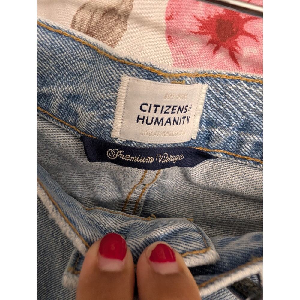 Citizens of Humanity Miro Relaxed Jean Barrel
In Gemini - Picture 10 of 13